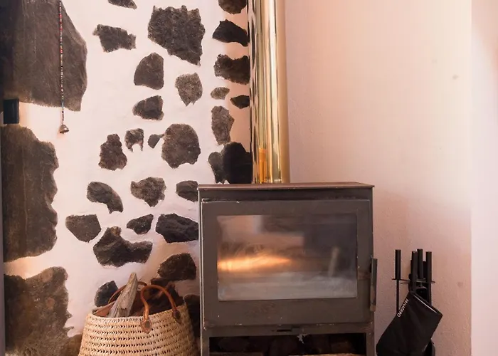 Holiday home Casa Rosa - Casas Florescer Fajazinha