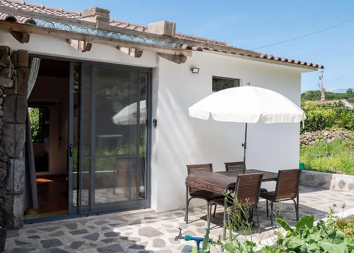 Casa Rosa - Casas Florescer Holiday home Fajazinha